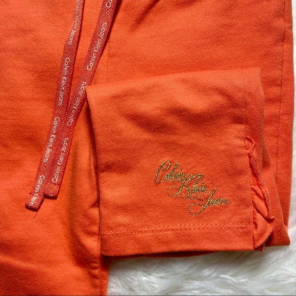 CALVIN KLEIN: Girls Sweatpants w/ gold embroidery - Picture 2 of 4